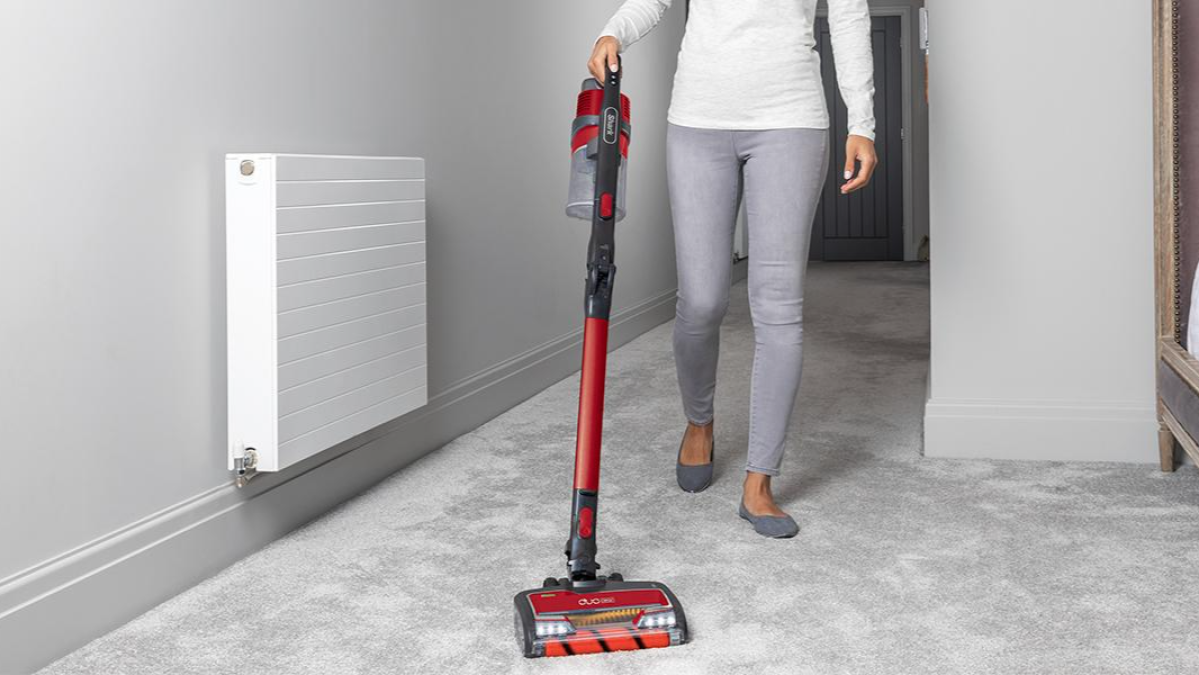 Save £150 on this versatile cordless vacuum cleaner from Shark