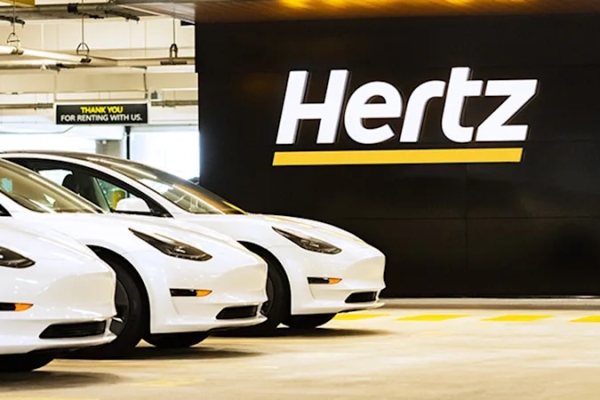 Uber will rent up to 50,000 Tesla EVs to drivers