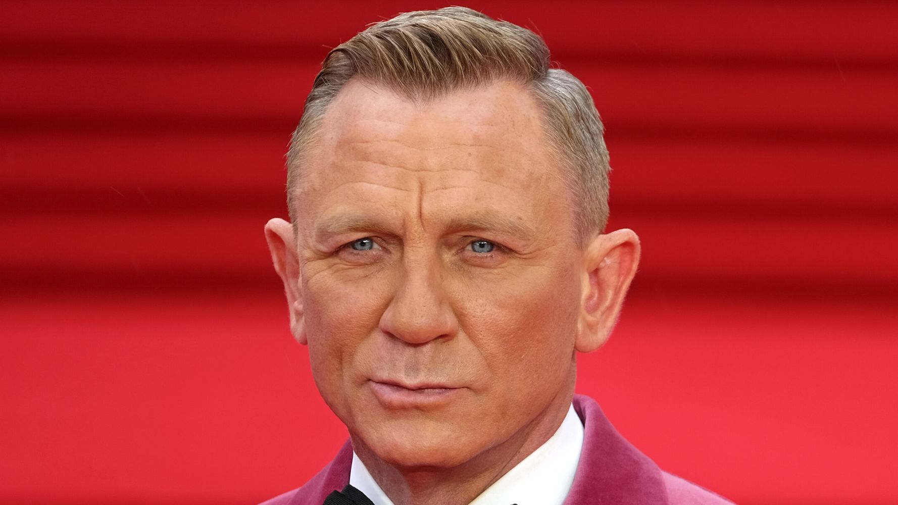 Daniel Craig Shares A ‘Real Horror Story’ From His Teenage Years On Stage