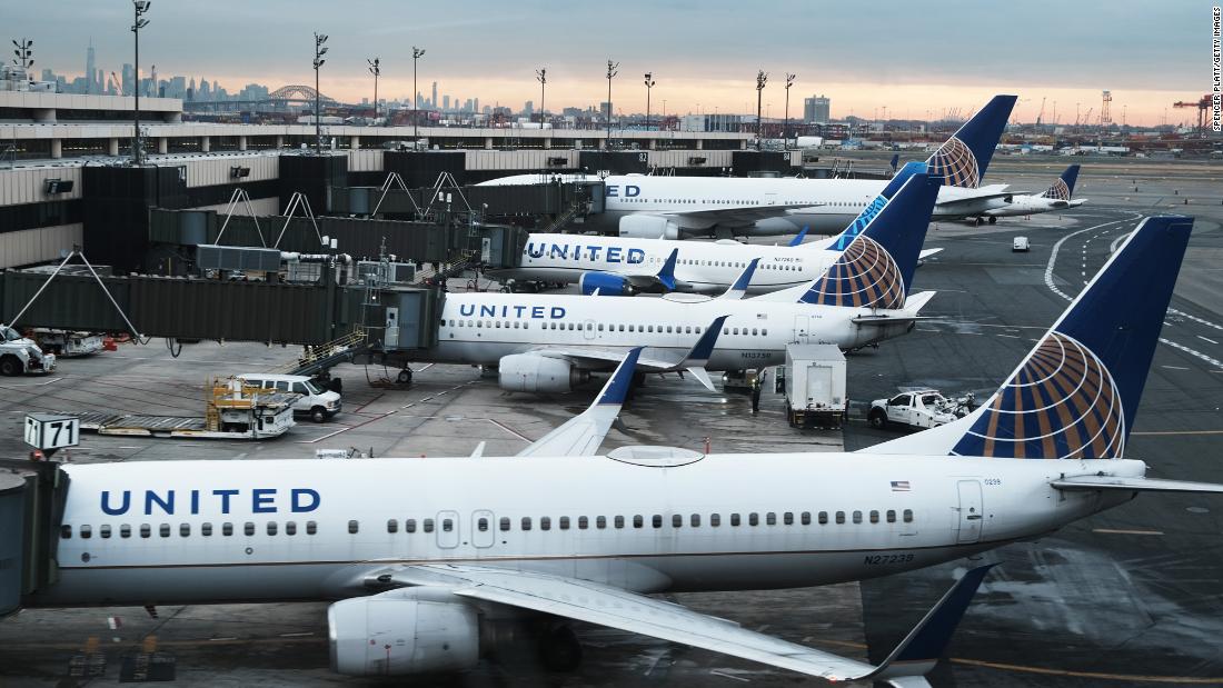 More than 2,000 flights canceled on Christmas Eve