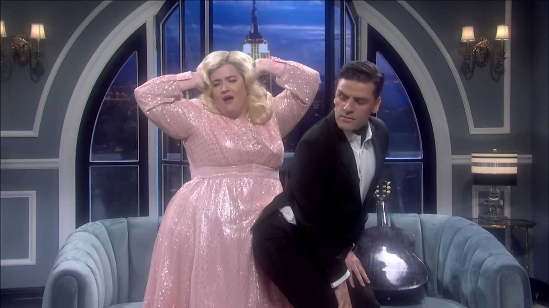 Aidy Bryant Dupes Oscar Isaac Into Playing Out Her Romantic Fantasies On ‘SNL’