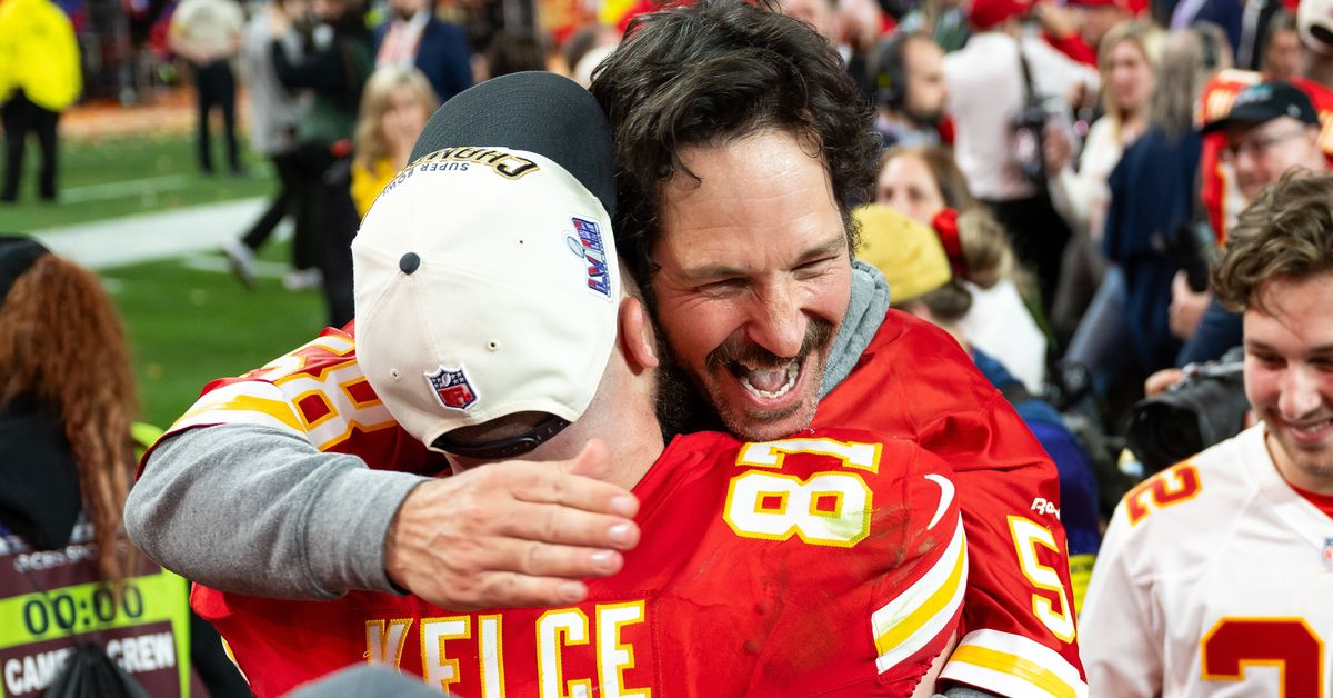 Paul Rudd Recalls 'Unreal' Super Bowl Hug With Travis Kelce And Reveals His Inner Swiftie